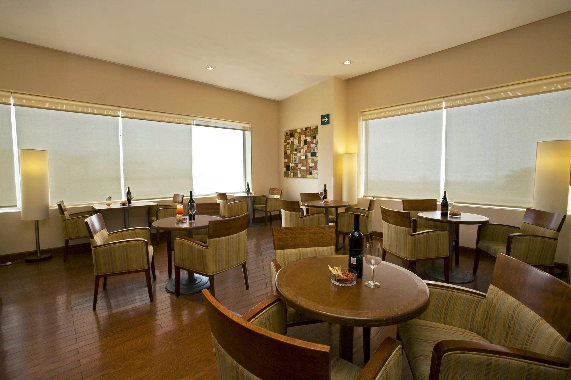 Fiesta Inn Coatzacoalcos Bagian luar foto