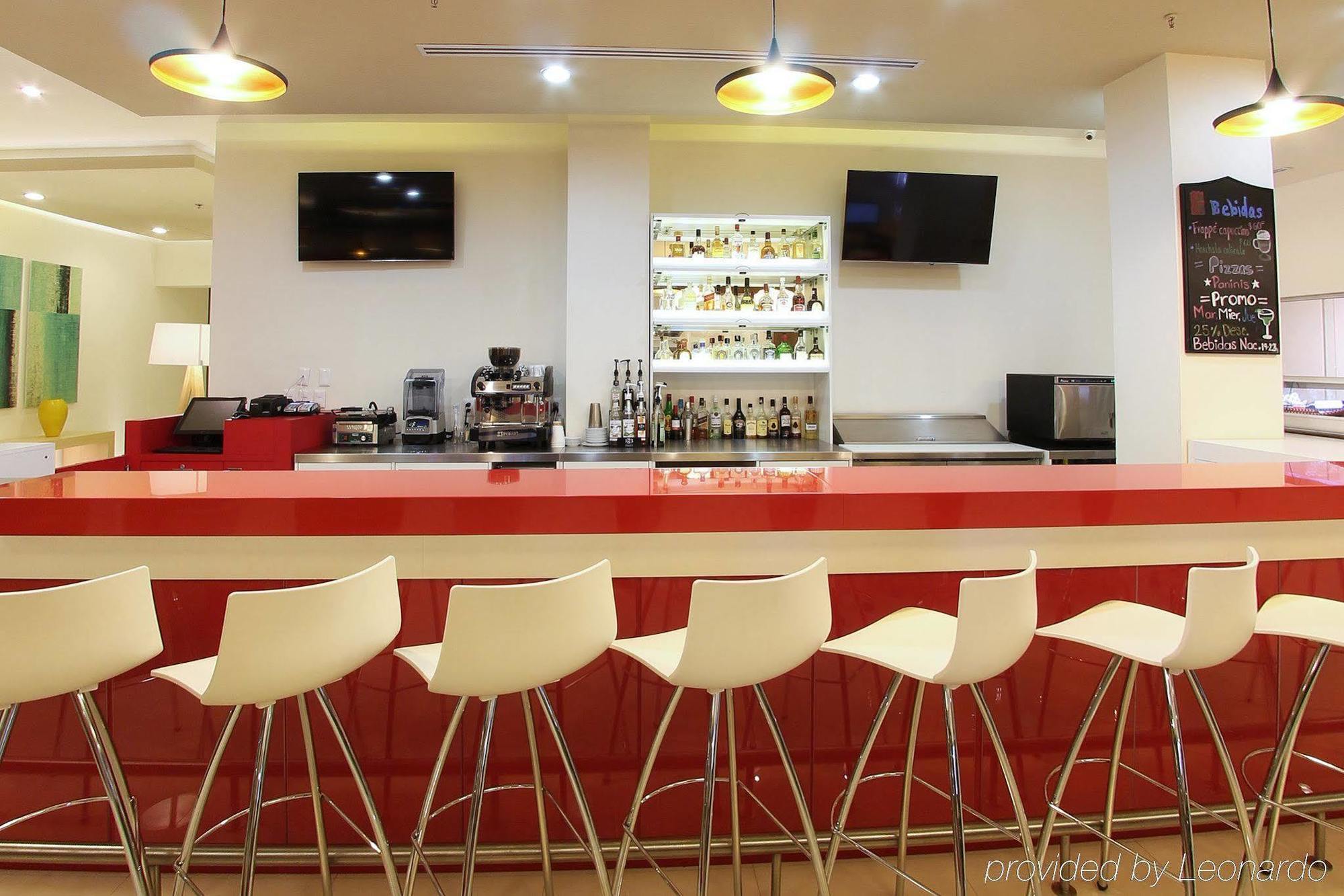 Fiesta Inn Coatzacoalcos Bagian luar foto